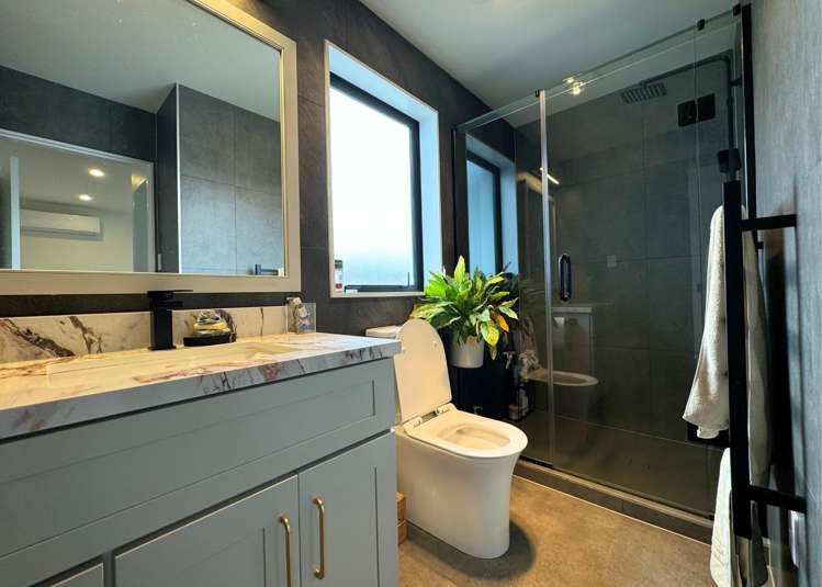 10 Mahinga Place Massey_14