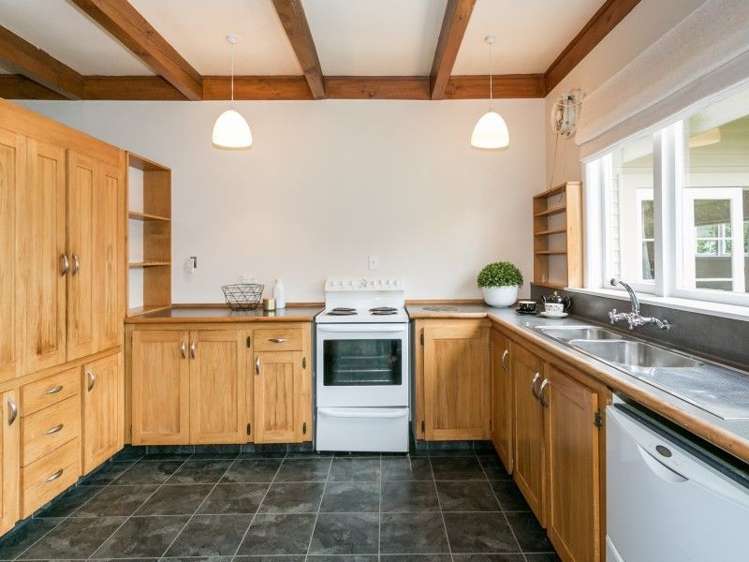 2 Dolbel Street Taradale_7