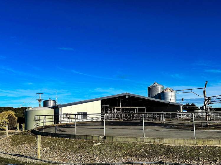 83 Fraser Road Winton Surrounds_2