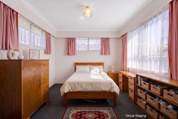 14 Trelawney Crescent Westown_11
