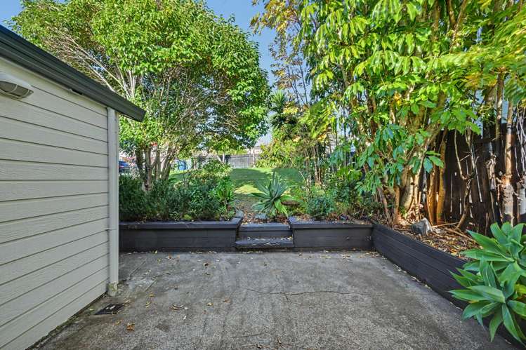 30 Arlette Place Massey_31