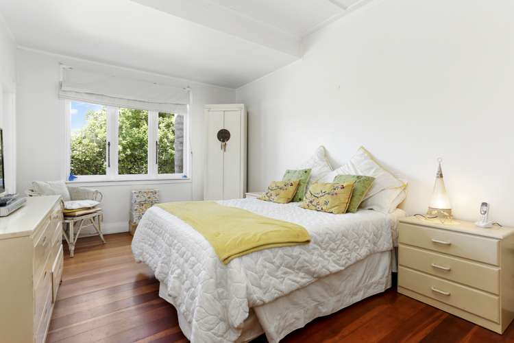 57 Woodglen Road Glen Eden_11