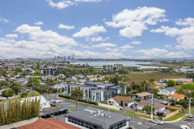 Address withheld Takapuna_16