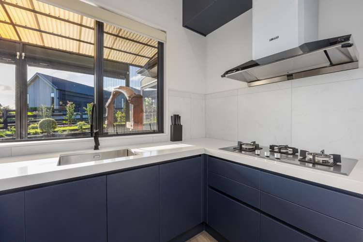 24 Karaka School Lane Papakura_10
