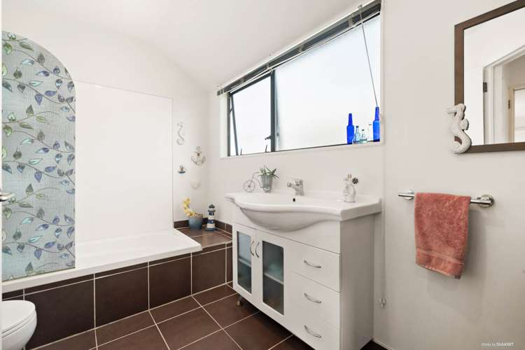 6/12 Wernham Place Northcote_10