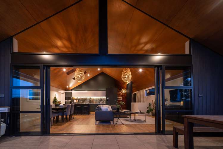 16 Sloane Avenue Tihiotonga_45