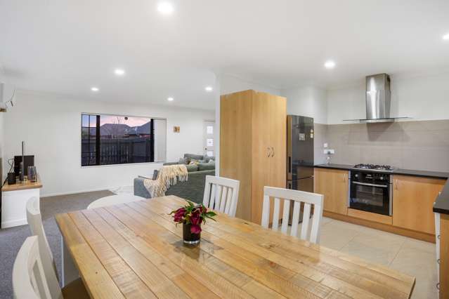 1 Old Park Place Takanini_4