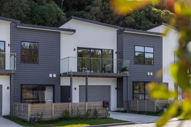 8 Tradewinds Drive Whitby_1