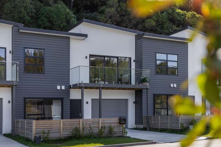 8 Tradewinds Drive Whitby_1