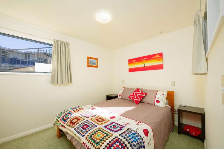 22a Kotuku Road South Bay_37