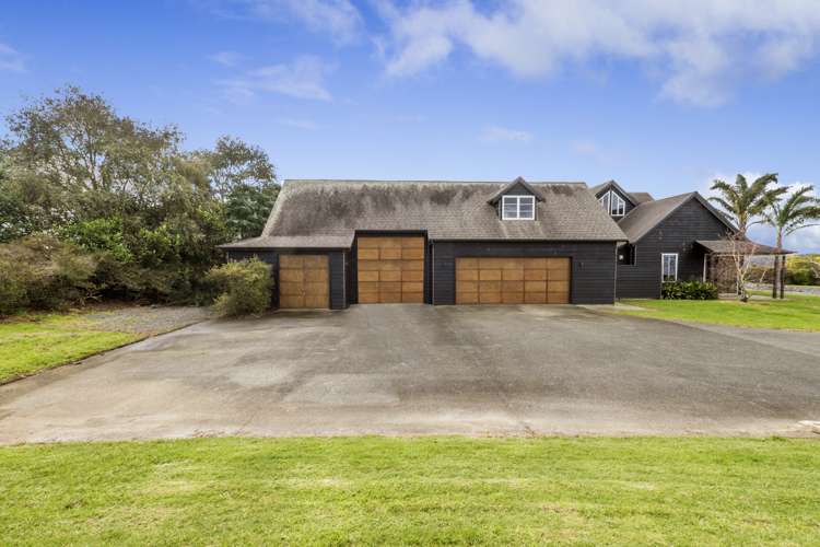 161 Lloyd Road Riverhead_18