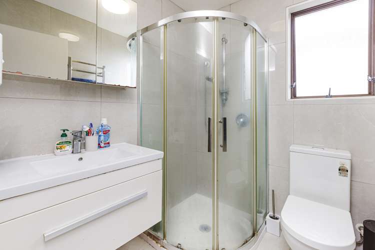 5/1 Rebecca Rise Manurewa_12