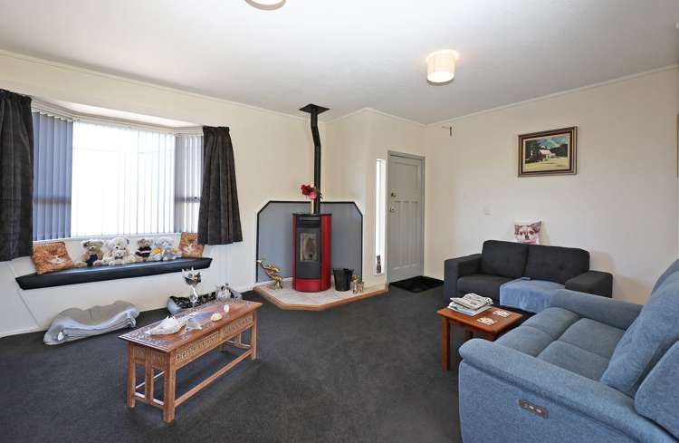 454A Thames Highway_5