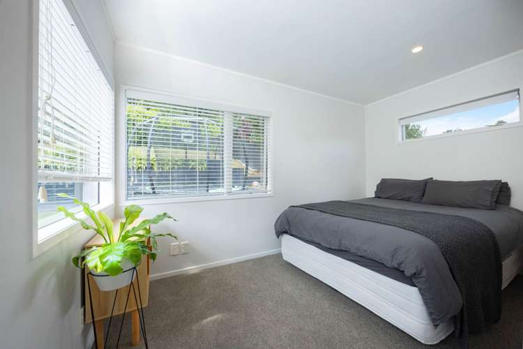 82 Daffodil Street Titirangi_13