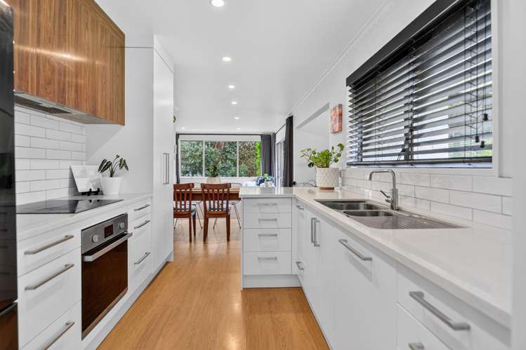12 McLaren Place_4