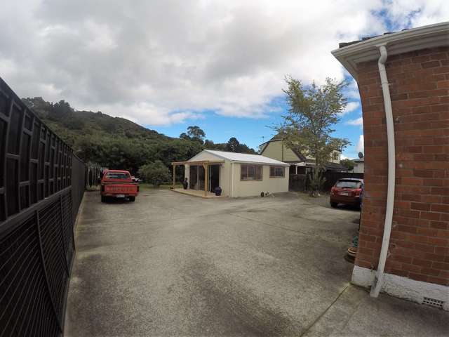 94 Waddington Drive Naenae_3