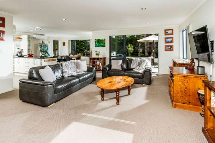 762a East Coast Road Oteha_21