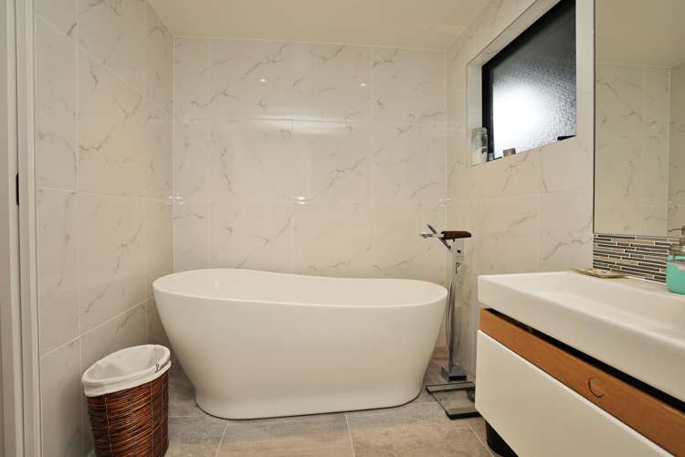 168 Colac Foreshore Road Colac Bay_9