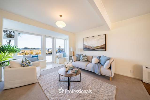 2/1 Aurora Street Petone_1