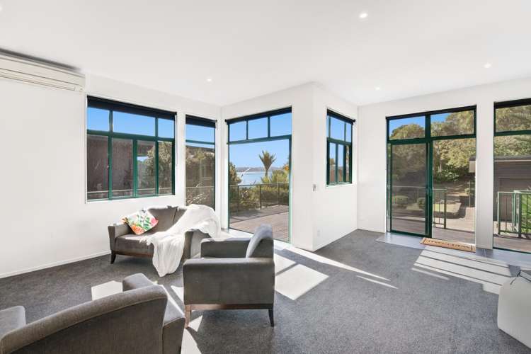 57 Duncansby Road Stanmore Bay_22
