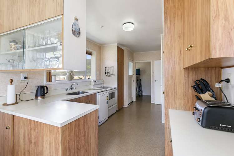 18 Tanekaha Street Stokes Valley_10