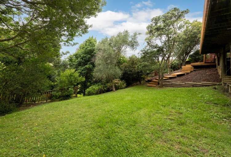 18 Gibson Place Mellons Bay_15