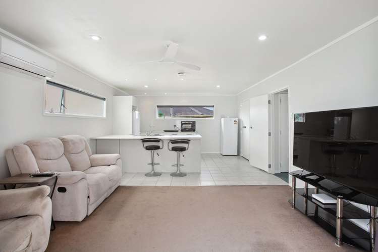 9 Newham Place Henderson_25