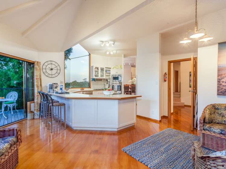 170 Scenic Drive Titirangi_7