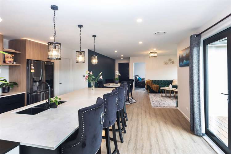 99 Sir John Mckenzie Avenue Yaldhurst_2