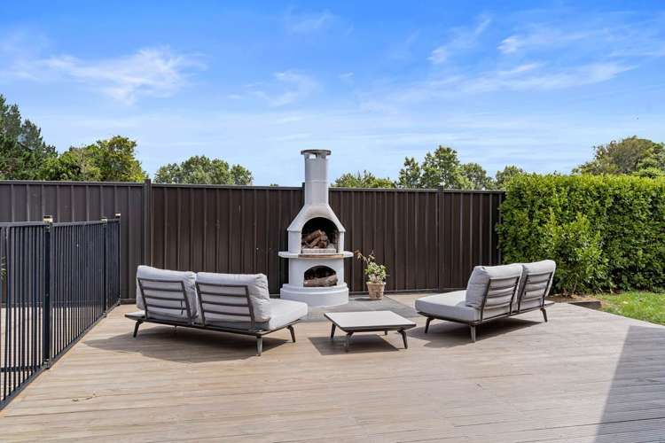 1 Coach Road Kingseat_29