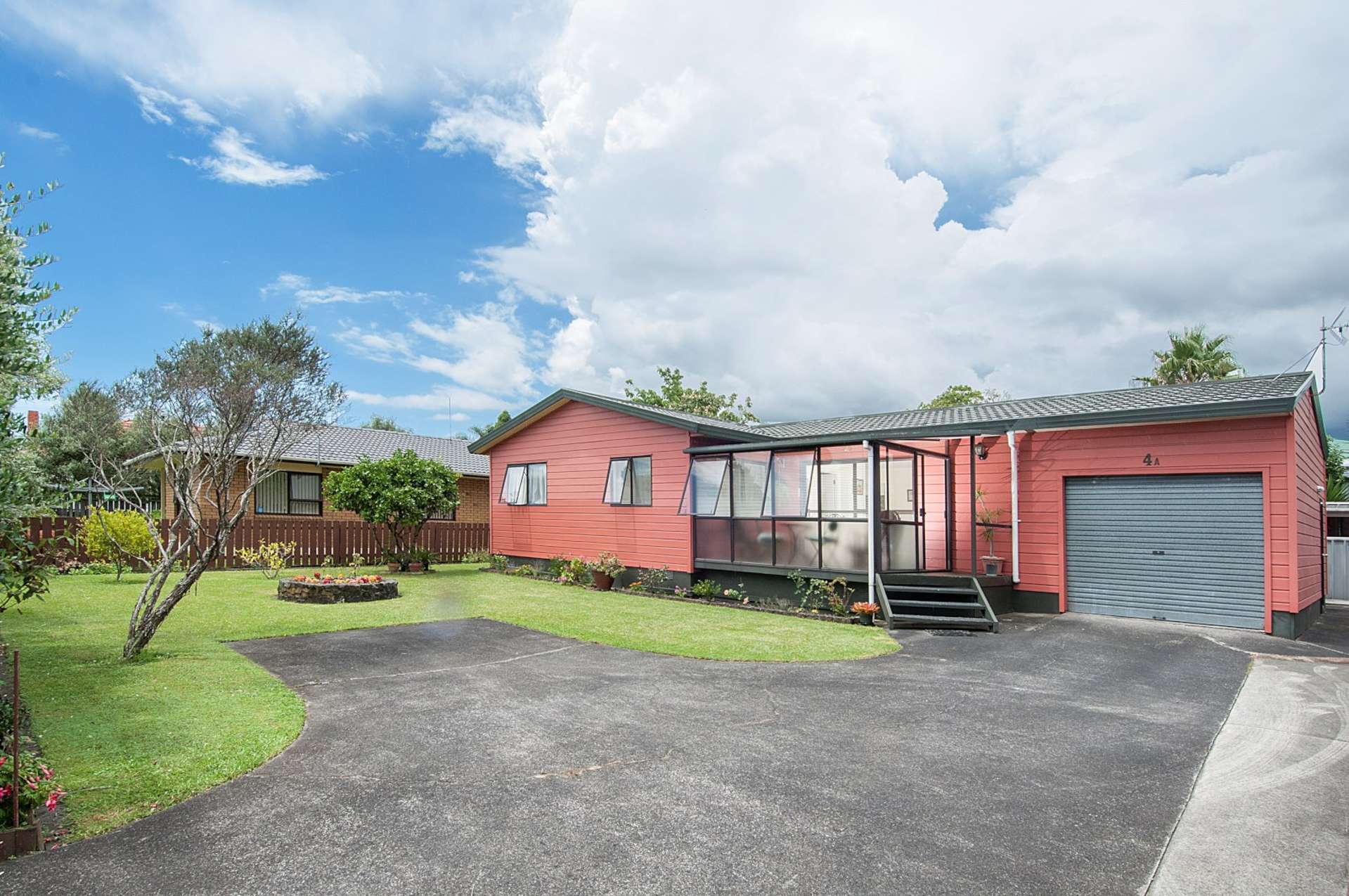 4a Vodanovich Road Te Atatu South_0