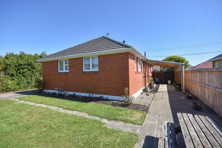 21 Doon Street Mosgiel_16