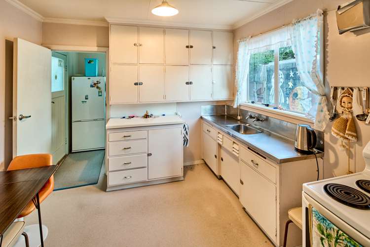 166 Owhiro Bay Parade Owhiro Bay_10