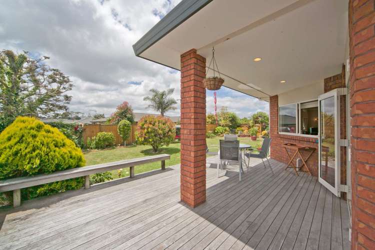 18 Castlehill Court Wattle Downs_9