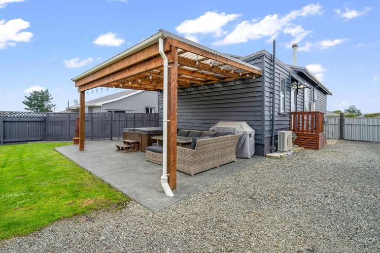 22 Coronation Street Strathern_14