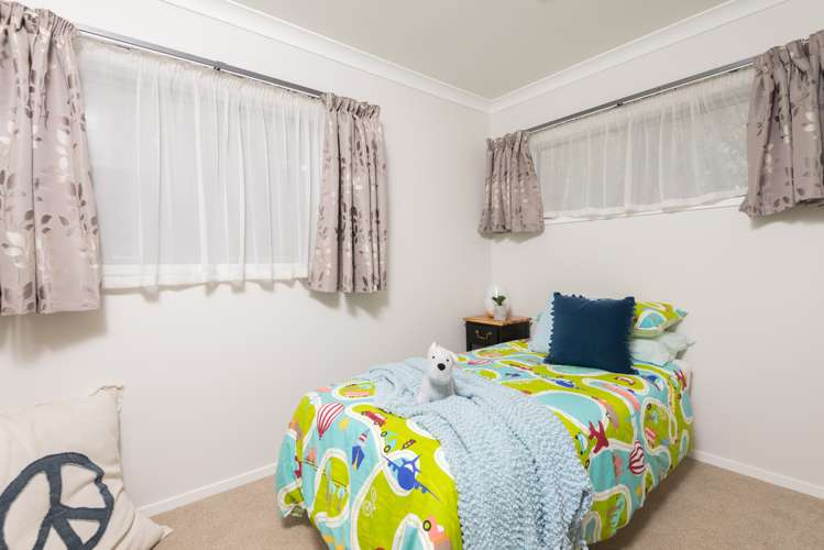 39 Royal View Road Te Atatu South_18