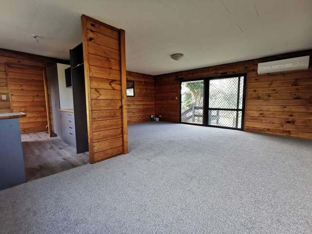 Cosy lockwood family home new carpets and painting