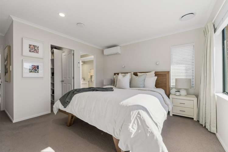 5 Mahonia Place Pyes Pa_18