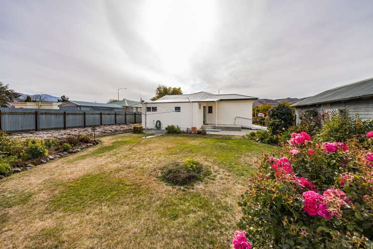 27 Bledisloe Street Kurow_16