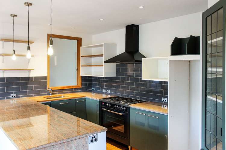 86 Grahams Road 1407_1