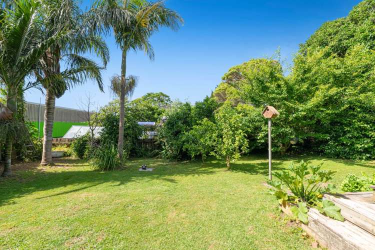 6 Karaka Street Helensville_2