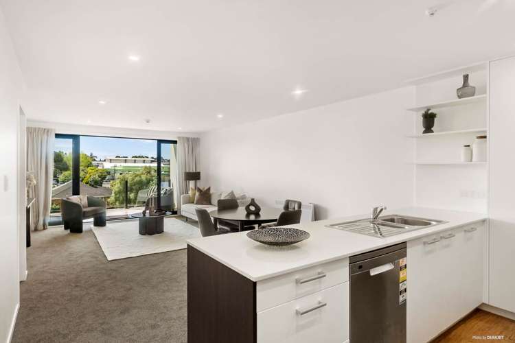 63/8 Thompson Park Road Mt Wellington_5