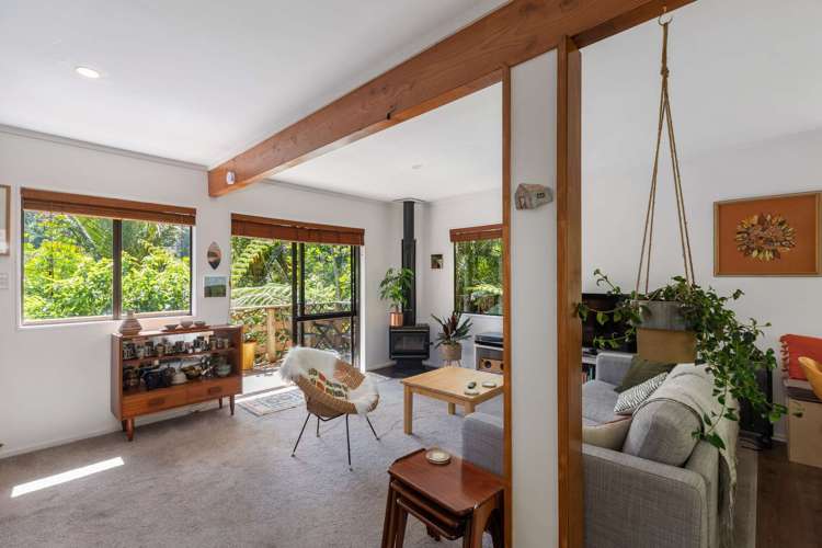 11 Valley View Road Titirangi_6