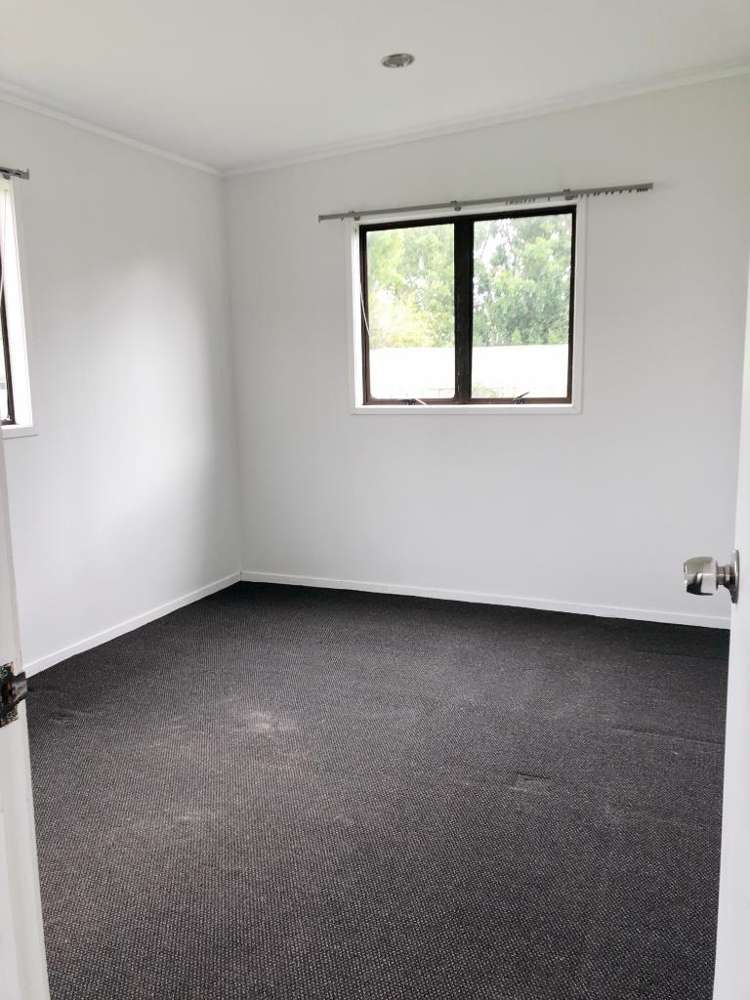 67 Kelman Road Kelston_13