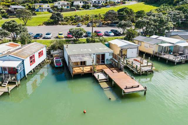 27 & 28 Onepoto Road Titahi Bay_4