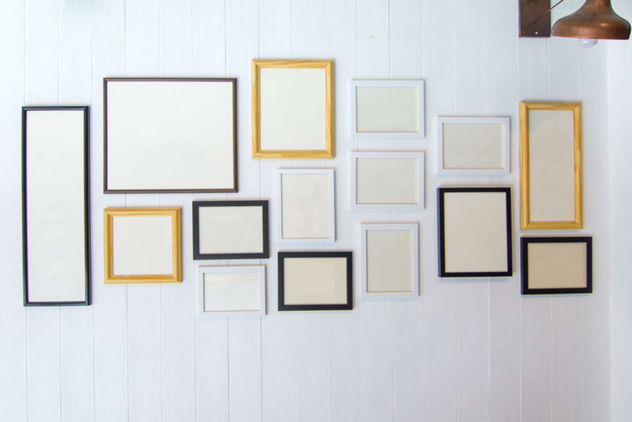 How to design a gallery wall