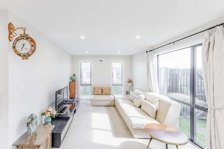 16 Probert Crescent Chartwell_8