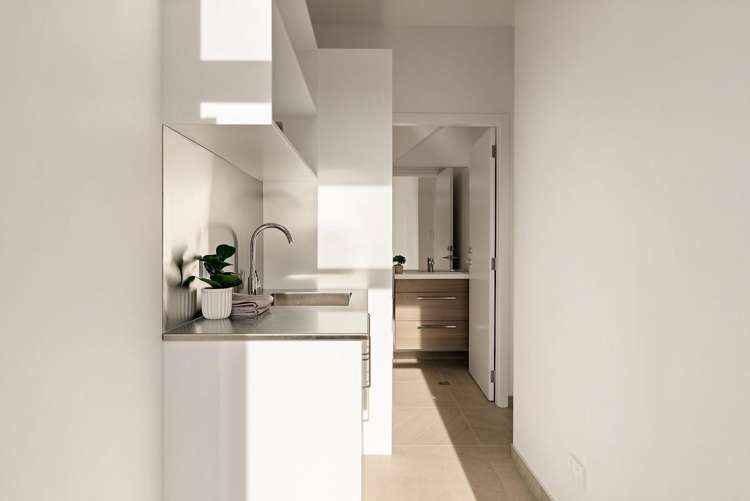 2/152 The Parade Island Bay_7