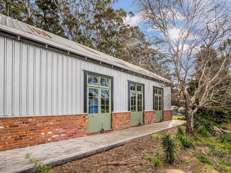 934 Clintons Road Charing Cross_9