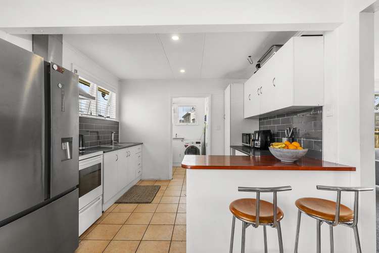 69 Warspite Avenue Cannons Creek_1